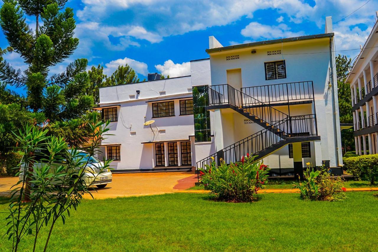Bilkon Hotel ג'ינג'ה מראה חיצוני תמונה