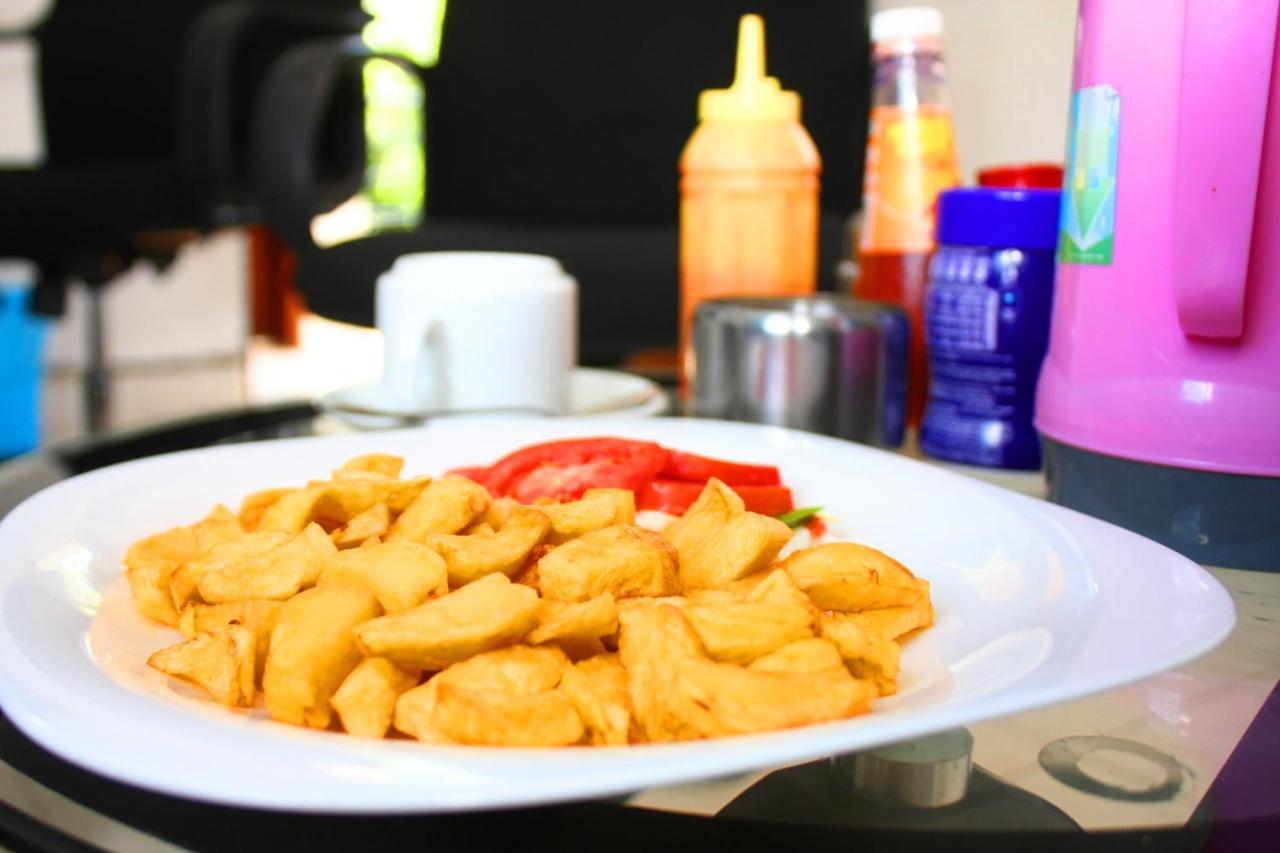 Bilkon Hotel ג'ינג'ה מראה חיצוני תמונה