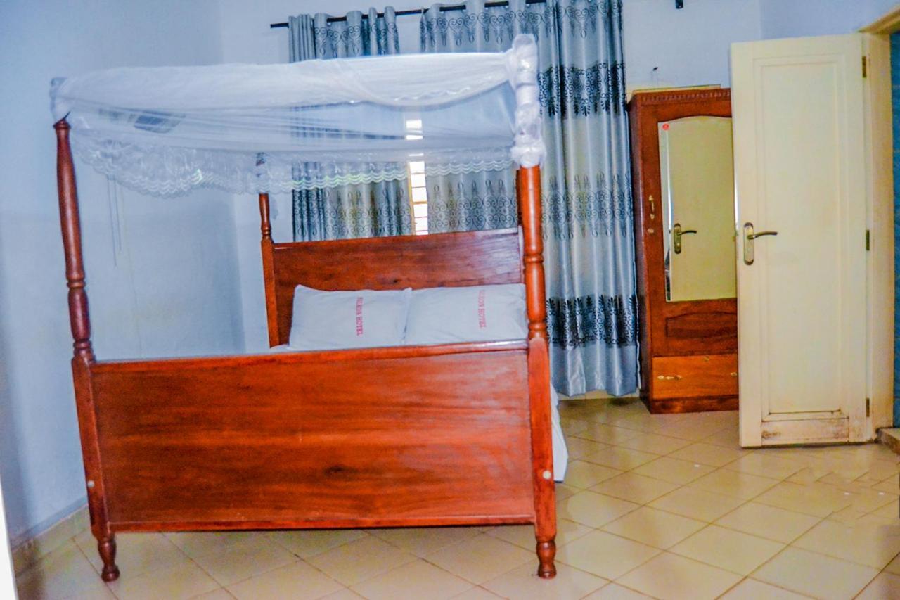 Bilkon Hotel ג'ינג'ה מראה חיצוני תמונה